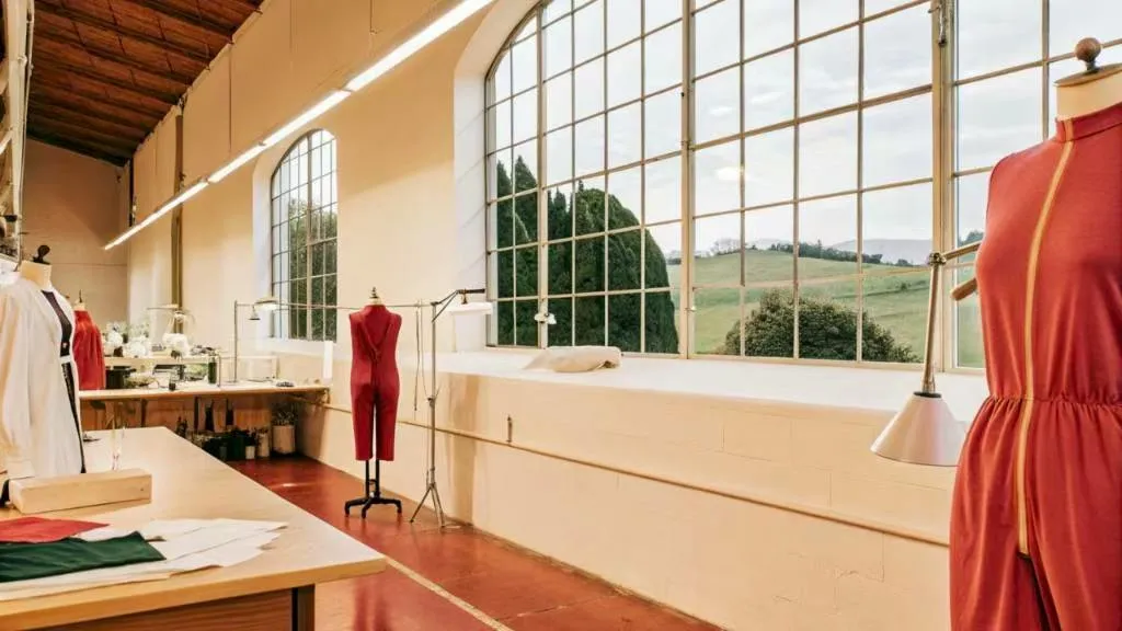 How Do Social Media and Influencer Culture Fuel the Activewear Trend