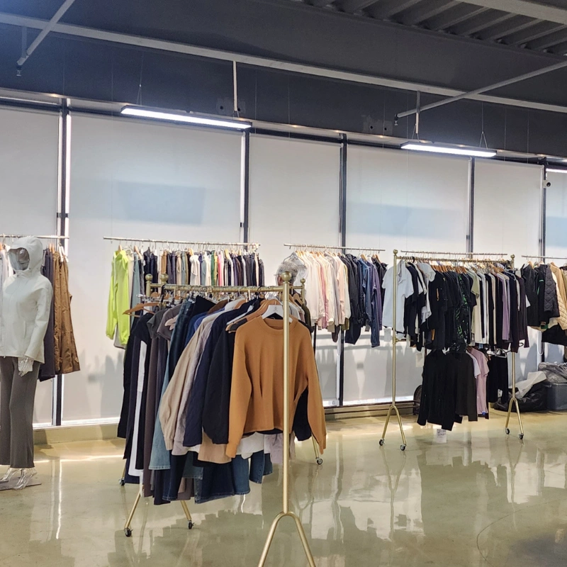 garment showroom display 