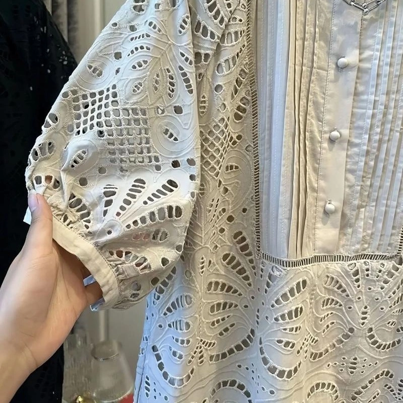 scalloped-edge-broderie-anglaise-white-blouse