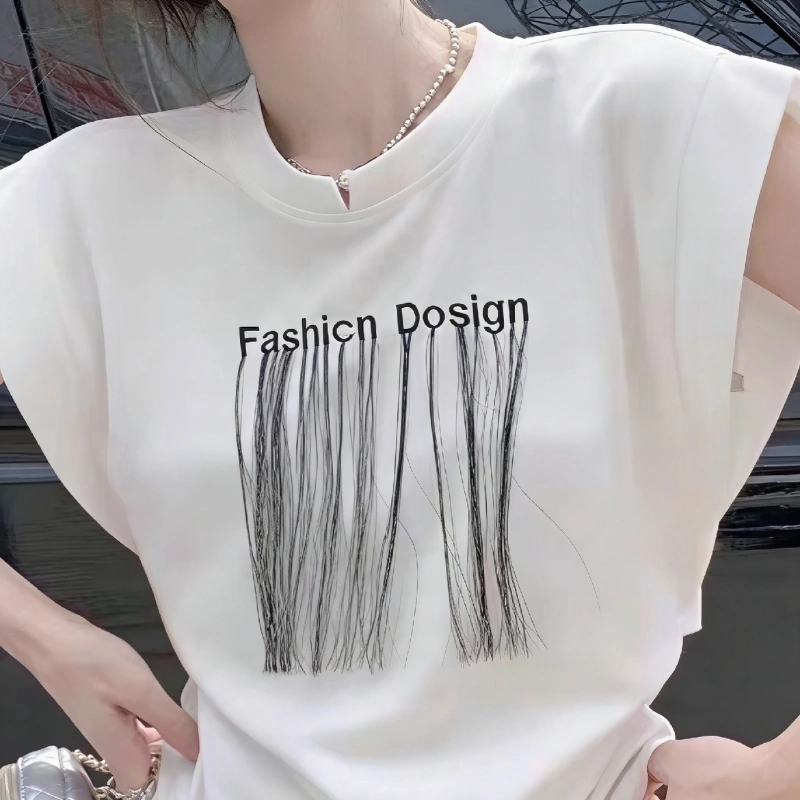 simple embroidery t-shirt style