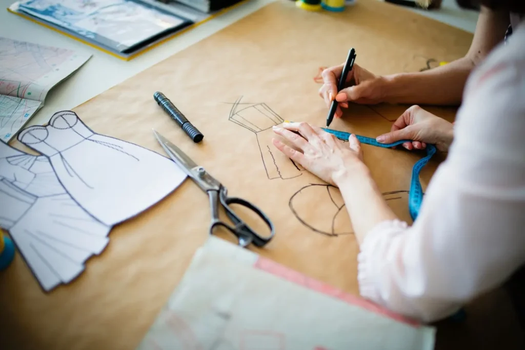 Design your own clothing line with confidence using expert tips and proven strategies.